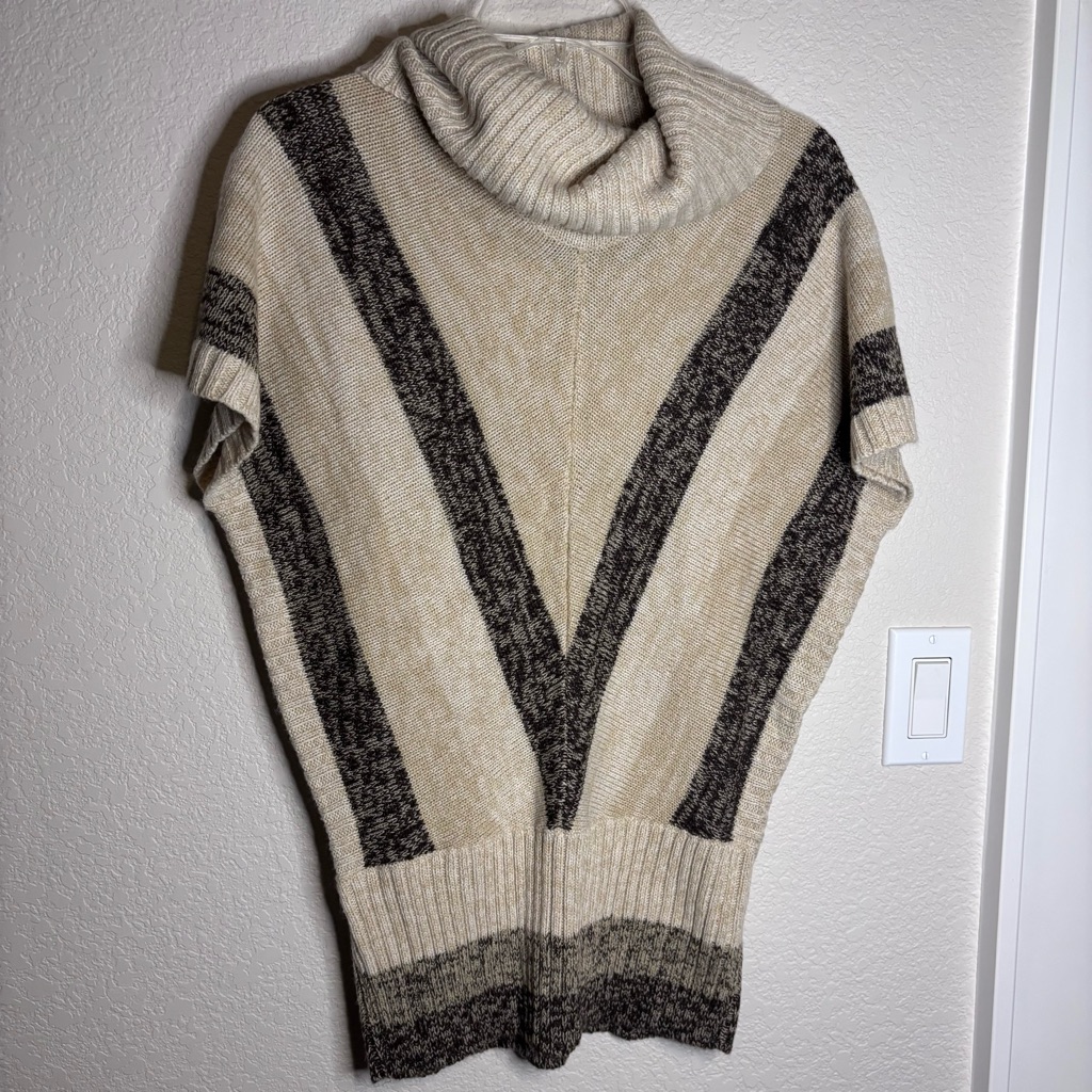 New York Yoki Women’s Beige And Black Cowl Neck Sweater